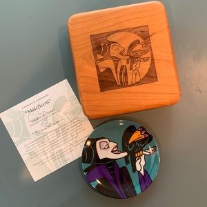 Villains of Disney Maleficent mini charger plate & box Brenda White COA